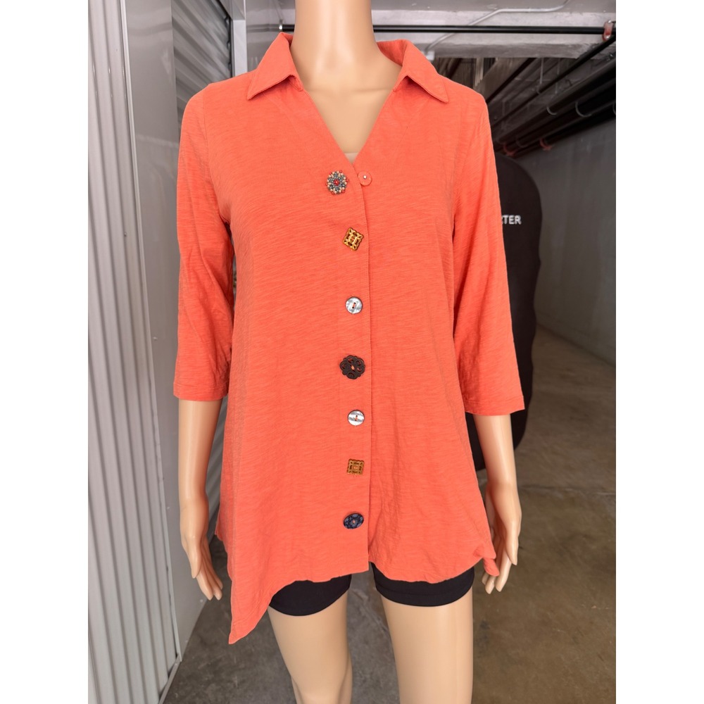 SOFT SURROUNDINGS Women XS Coral Danielle Jersey Novelty Buttons Knit Tunic Top